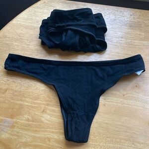 Set (4) Women's size XL panties never used #black